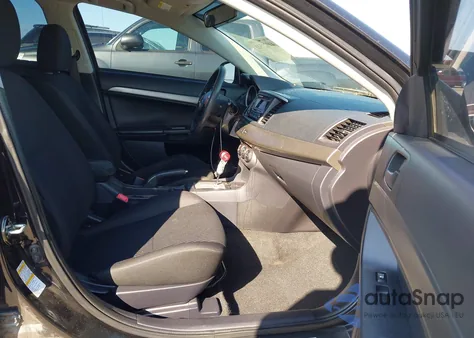 2015 Mitsubishi Lancer Es z USA, uszkodzony, nr VIN JA32U2FU8FU014540